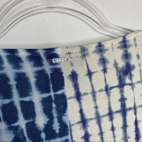 DKNY Batik Top - Picture 11 of 13
